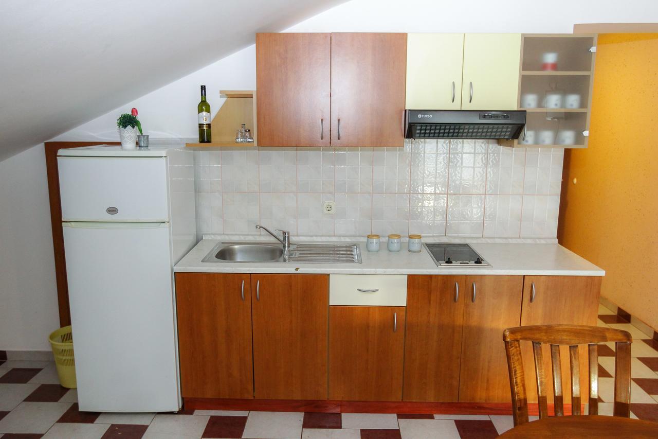 Lucky Luke Pool Apartments Novalja Exterior foto